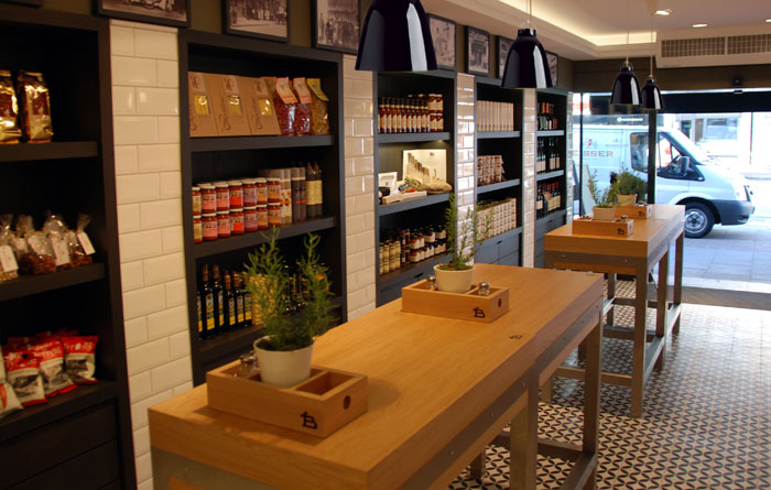shelfs and table bars